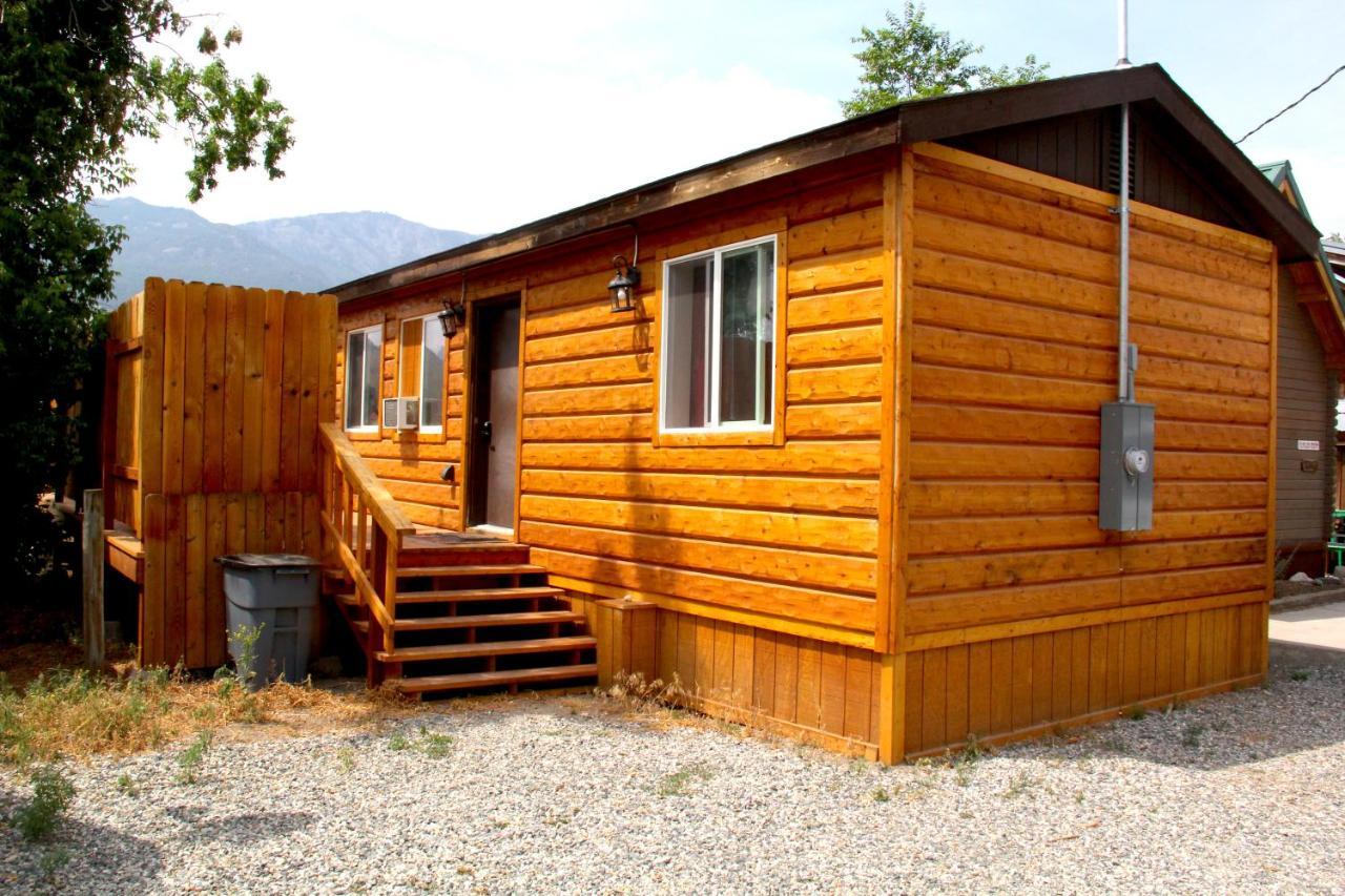 Yellowstone Treasure Guesthouses On The River جاردينر المظهر الخارجي الصورة