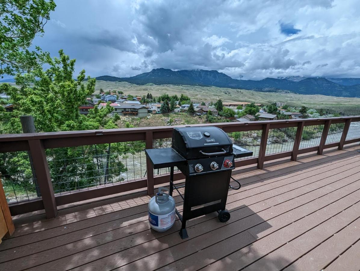 Yellowstone Treasure Guesthouses On The River جاردينر المظهر الخارجي الصورة