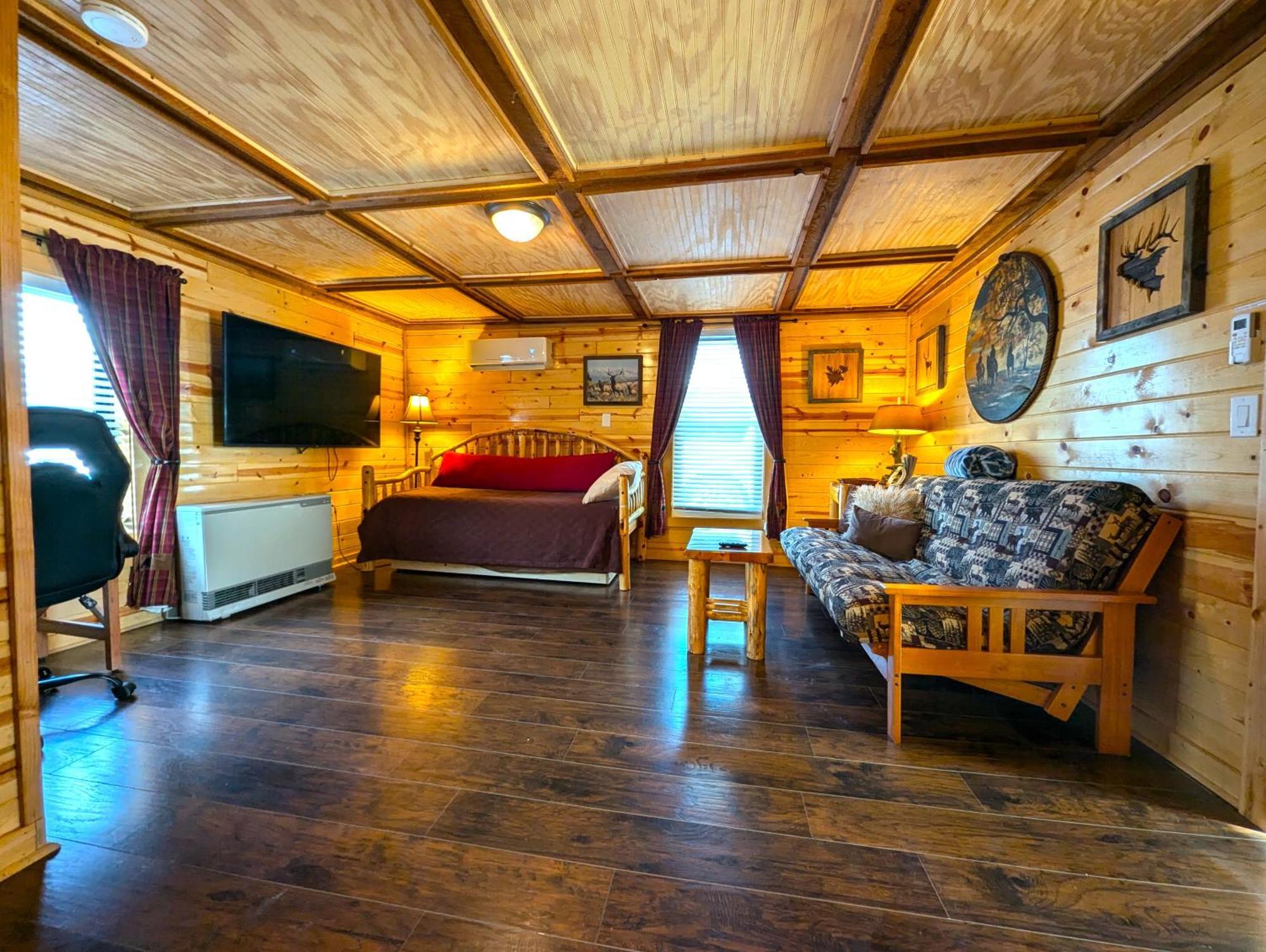 Yellowstone Treasure Guesthouses On The River جاردينر المظهر الخارجي الصورة