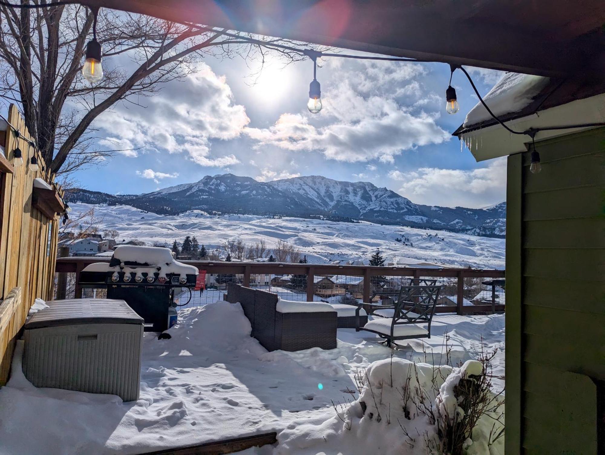 Yellowstone Treasure Guesthouses On The River جاردينر المظهر الخارجي الصورة