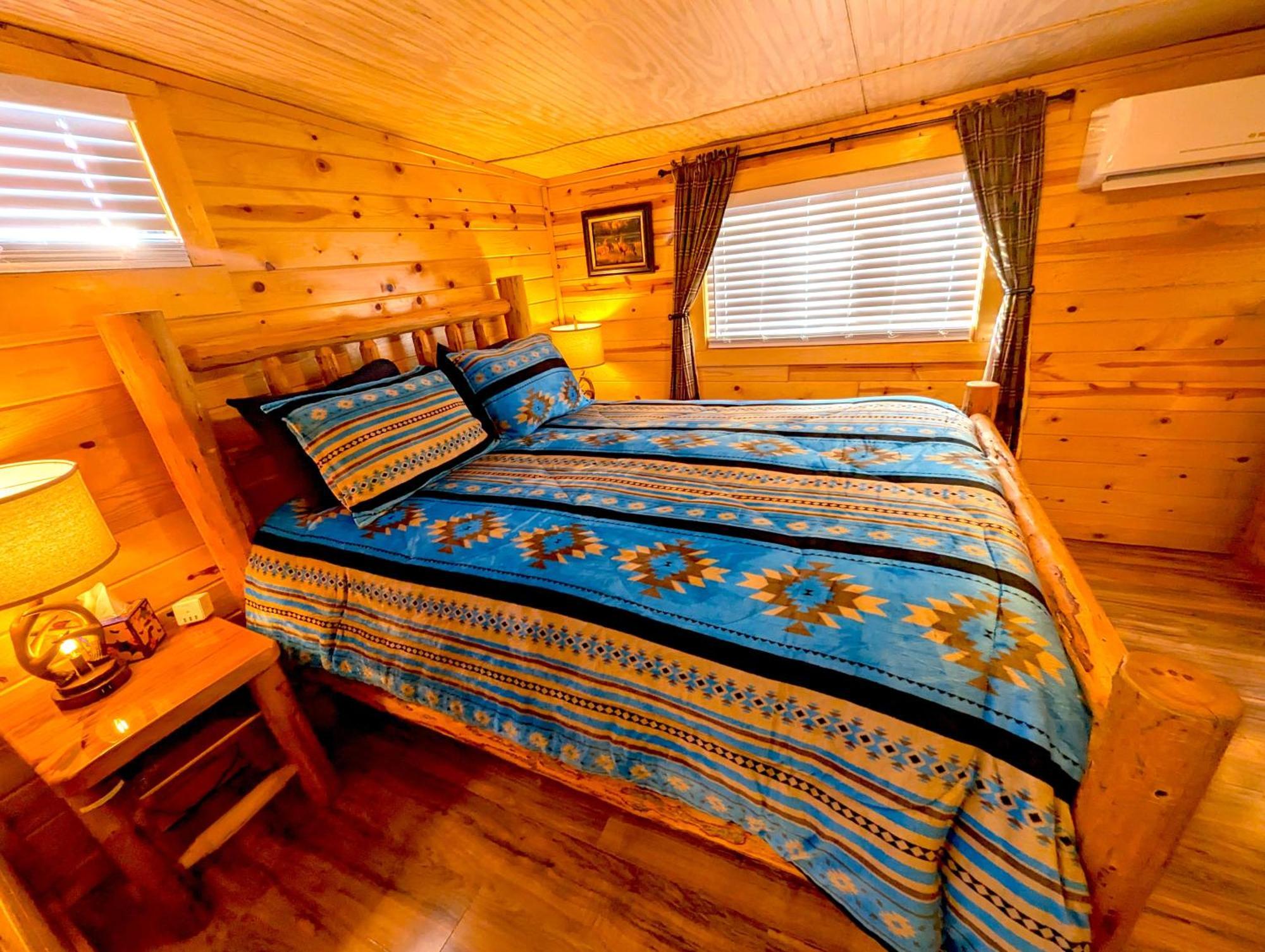 Yellowstone Treasure Guesthouses On The River جاردينر المظهر الخارجي الصورة
