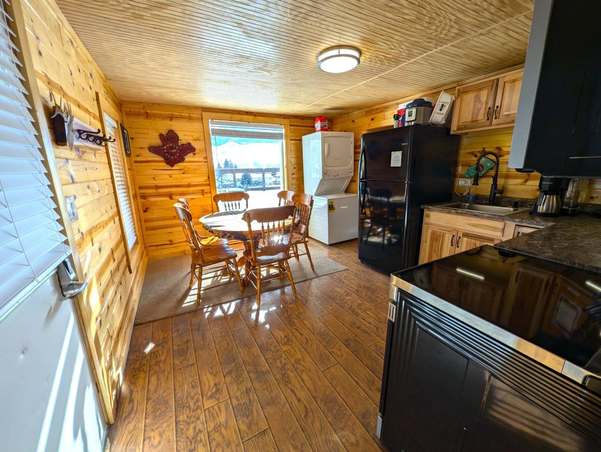 Yellowstone Treasure Guesthouses On The River جاردينر المظهر الخارجي الصورة